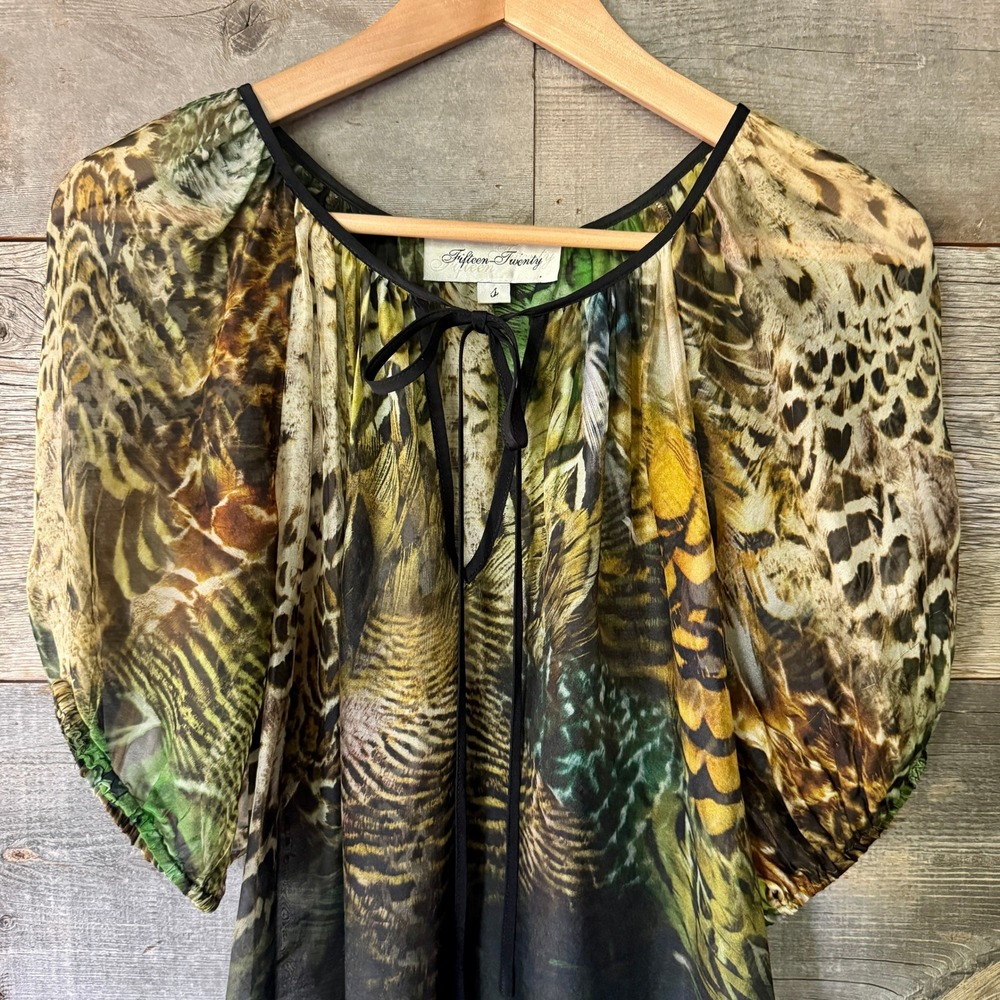 Fifteen Twenty Womens Sheer Silk Top S Green Black‎ Jungle Print Peasant Flowy